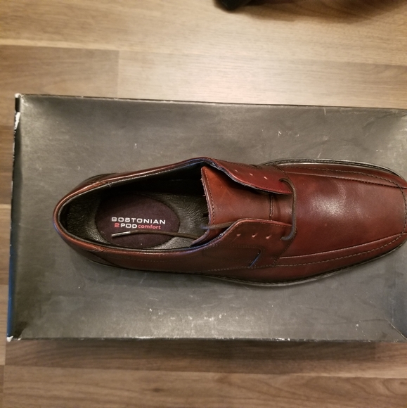 Brand New Bostonians size 10 - Picture 2 of 2